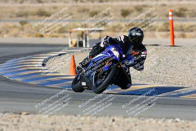 media/Jan-09-2022-SoCal Trackdays (Sun) [[2b1fec8404]]/Turn 11 (935am)/